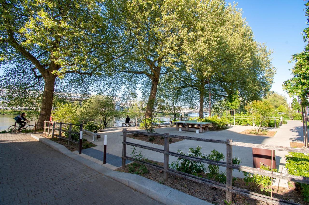 Studio Cosy Sur L'Ile De Nantes / Proche Tramway Luaran gambar